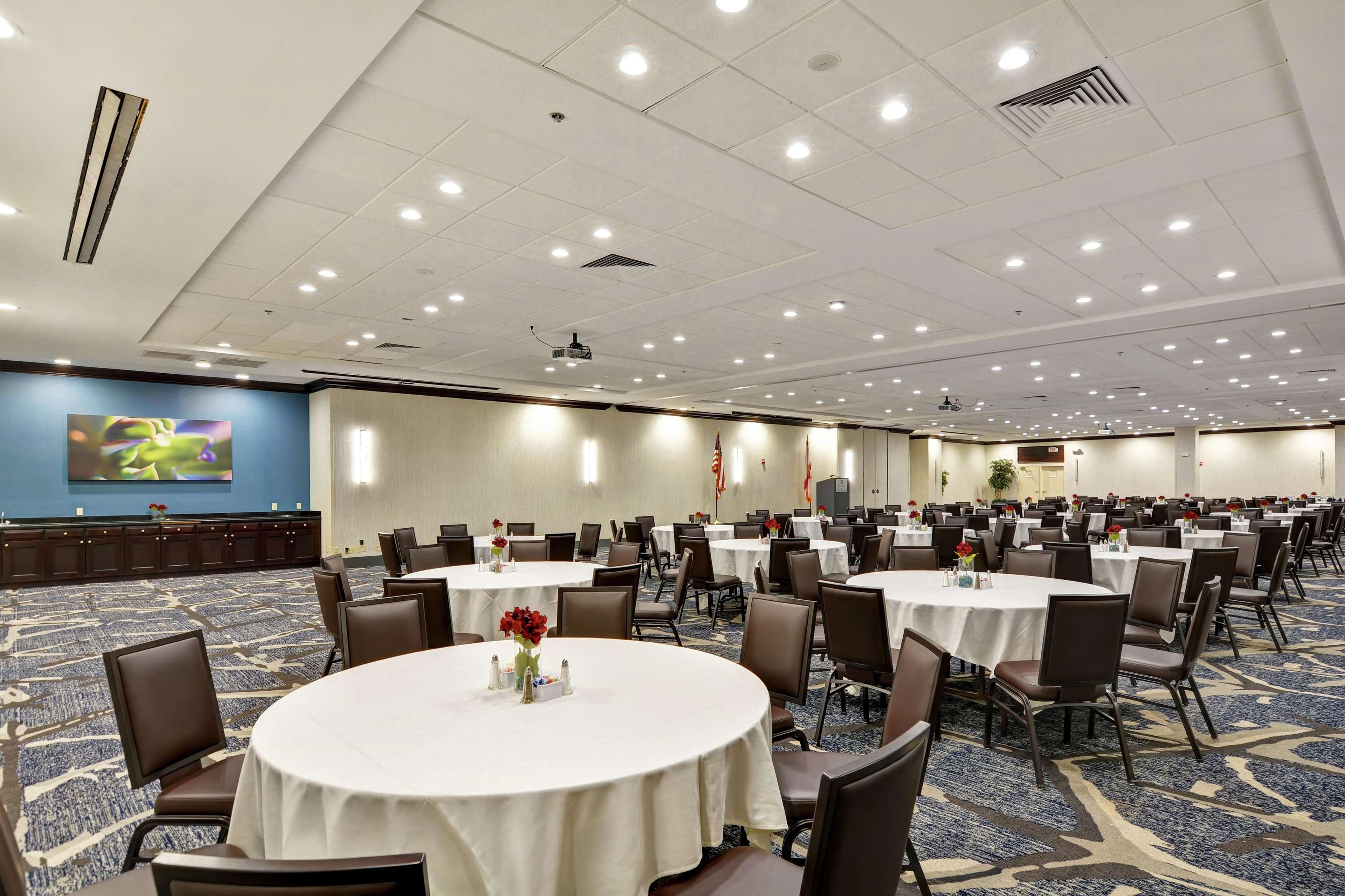 Embassy Suites By Hilton Orlando Downtown Экстерьер фото